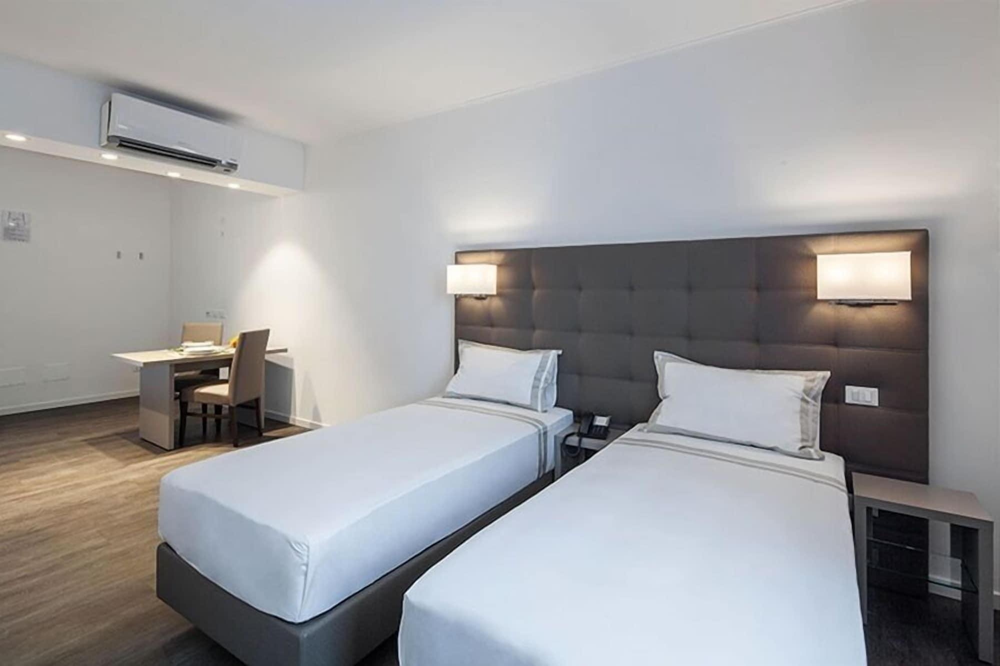 & Urban Padel Apart-hotel